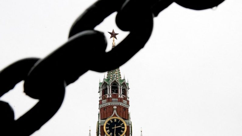 Russia, Peskov: “Nessun incontro a Mosca fra Putin e il capo della Cia”
