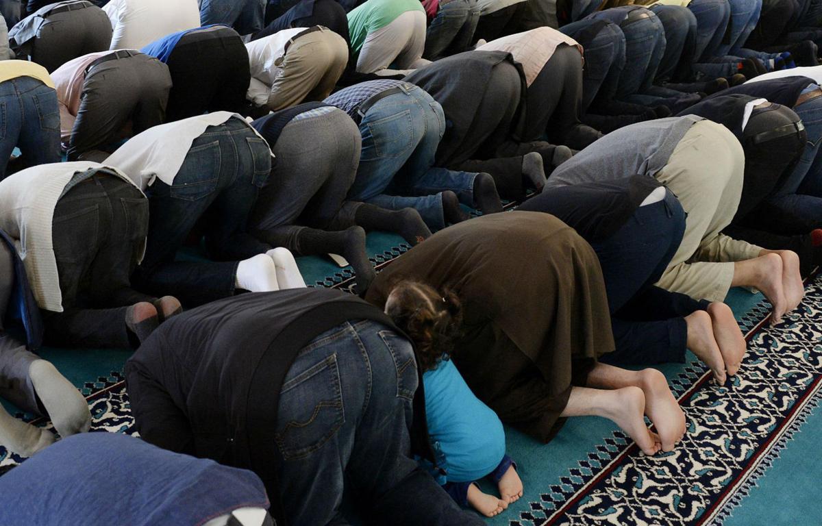 https://www.quotidianodelsud.it/wp-content/uploads/2026/08/moschea-preghiera-rit-afp.jpeg