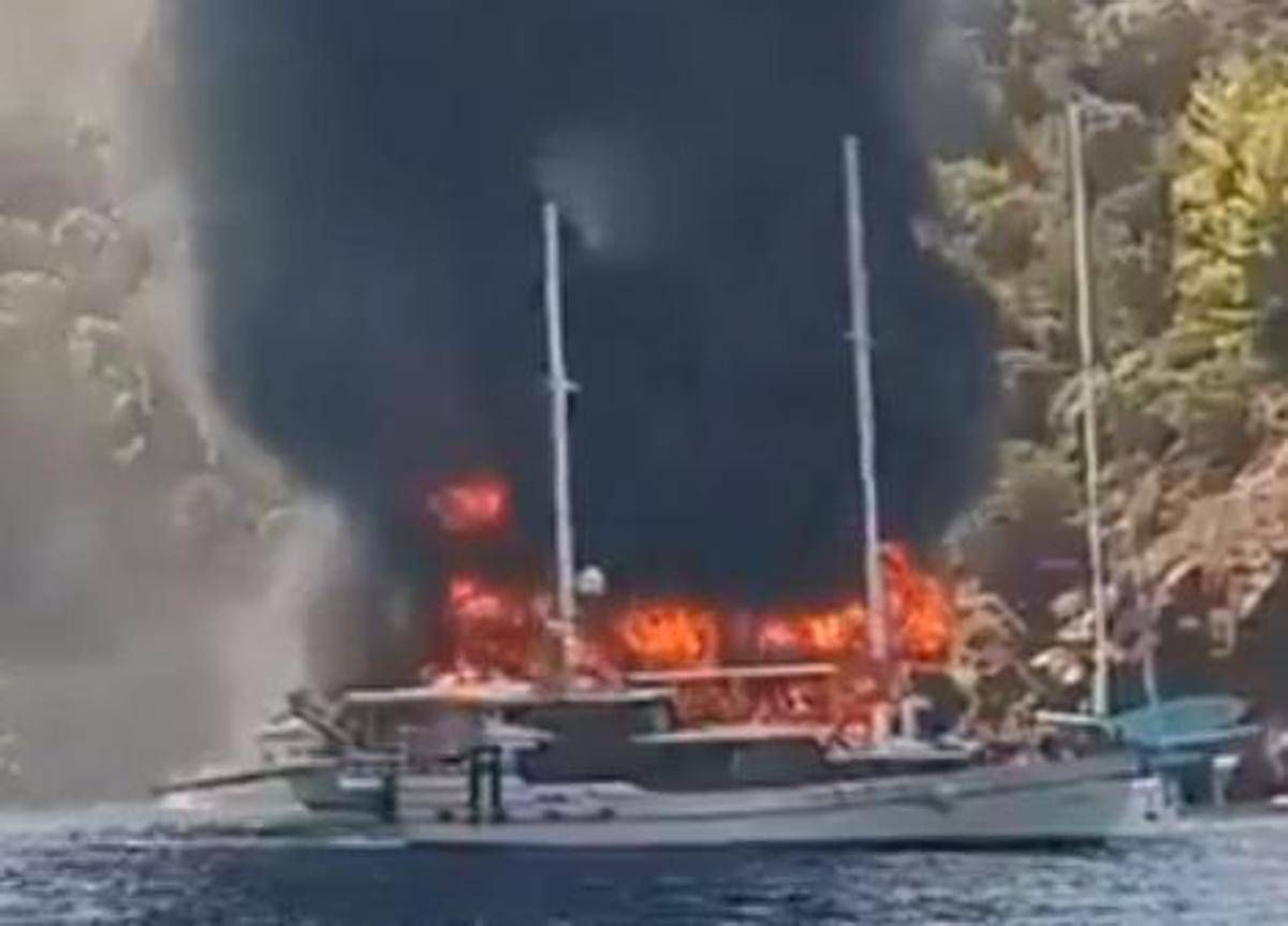 https://www.quotidianodelsud.it/wp-content/uploads/2026/08/nave-turca-incendio-fi.jpeg