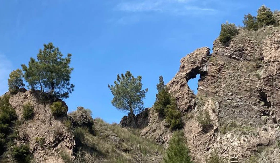 L'occhio del diavolo prima del crollo