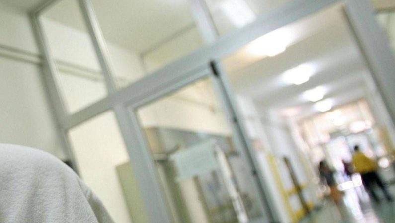 Aggressione a Fossacesia, avviato accertamento morte cerebrale per 50enne che aveva difeso il figlio durante una lite