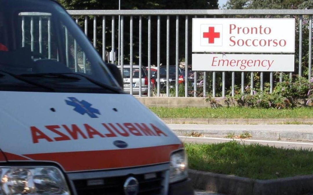 Prato, spari al pronto soccorso: ferito fuggitivo. Agente indagato per tentato omicidio