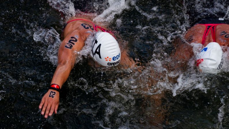 Nuoto di fondo, Italia d’argento nella staffetta mista agli Europei di Parigi