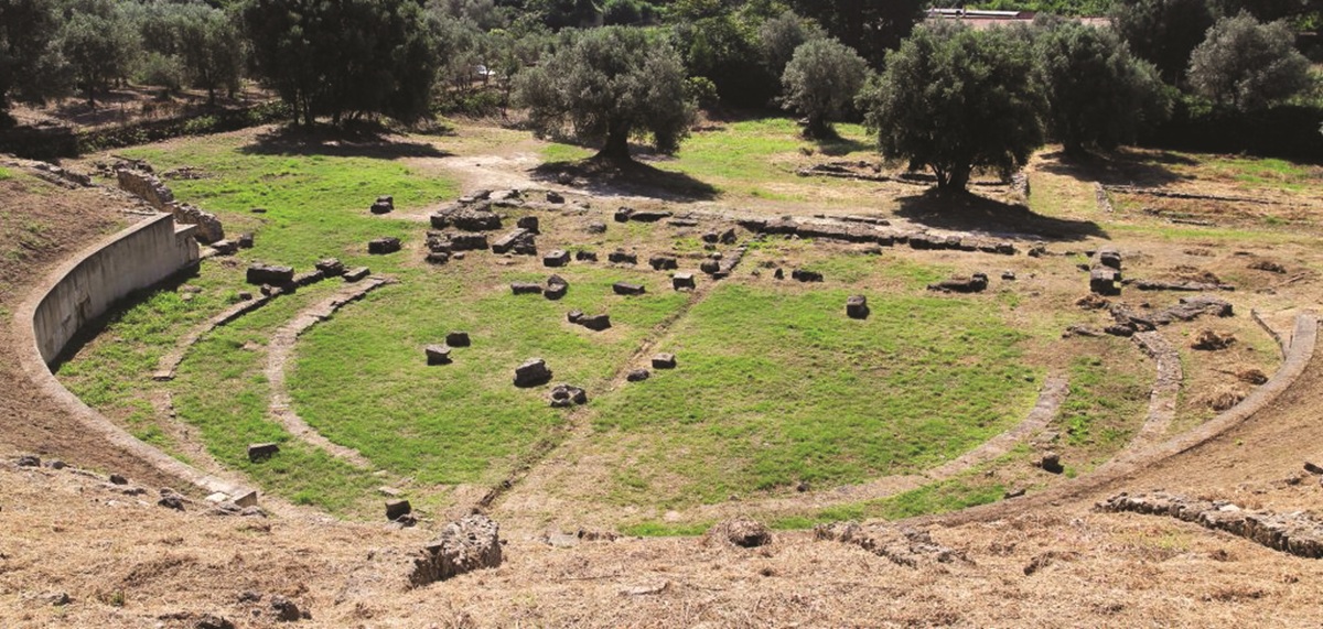 https://www.quotidianodelsud.it/wp-content/uploads/2026/08/parchi-archeologici-locri.jpg