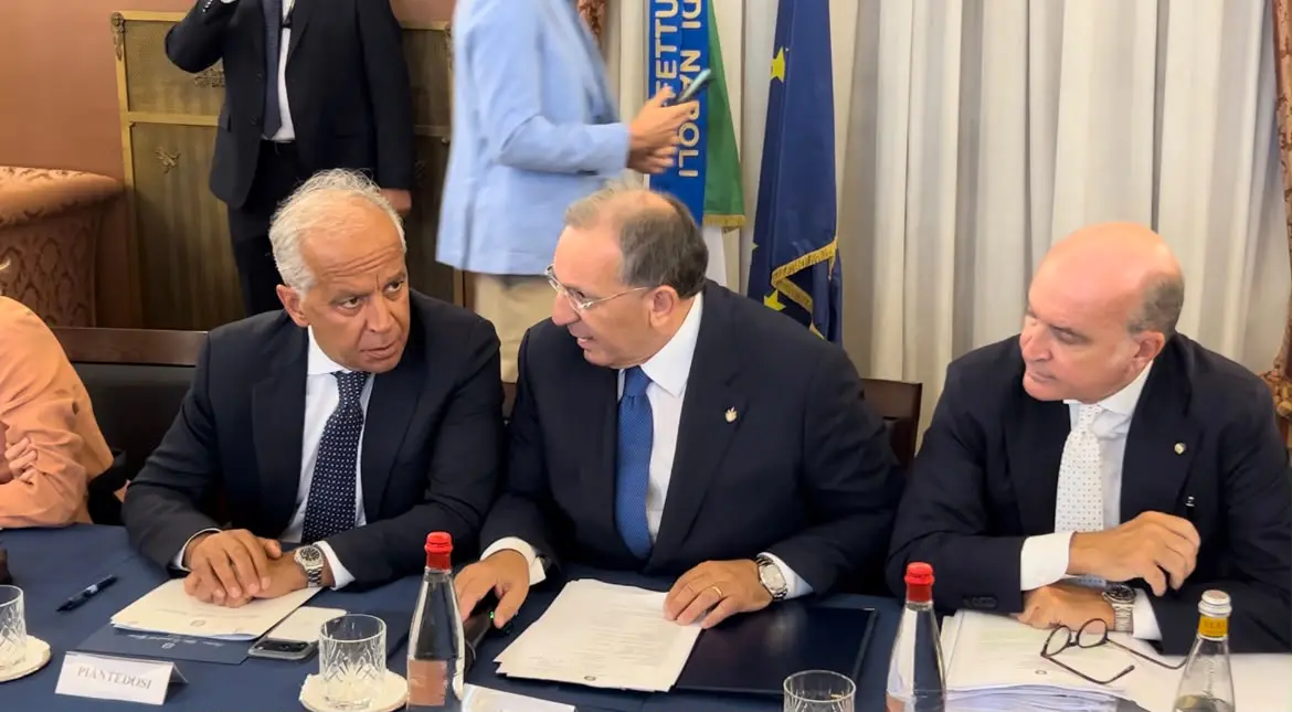 https://www.quotidianodelsud.it/wp-content/uploads/2026/08/piantedosi.jpeg