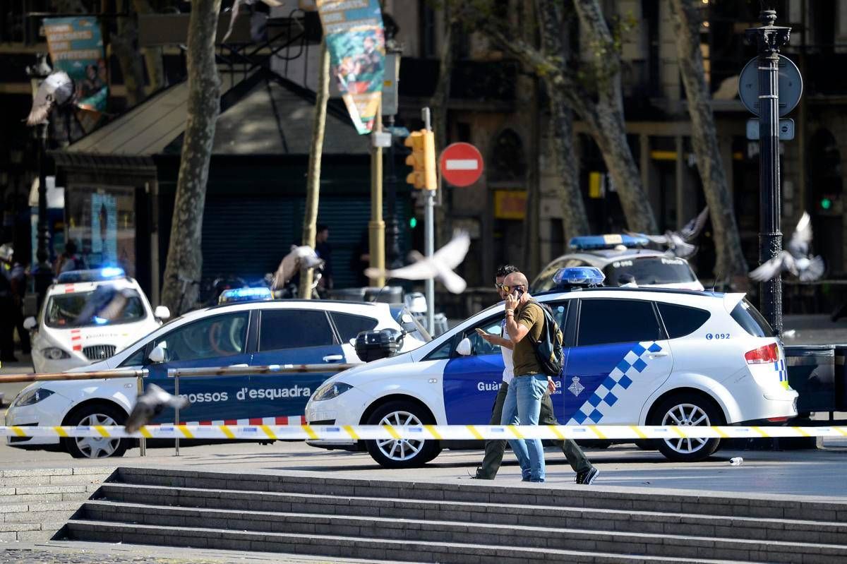 https://www.quotidianodelsud.it/wp-content/uploads/2026/08/polizia-barcellona-afp.jpeg