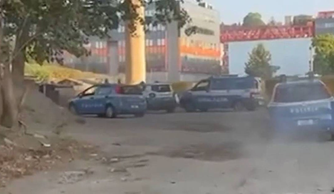 Blitz della Polizia tra Napoli e Gioia Tauro: un arresto e 23 denunce