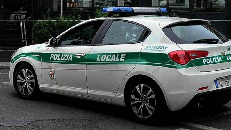 Aggressioni e minacce di morte alla moglie: “Se mi denunci faccio una strage”