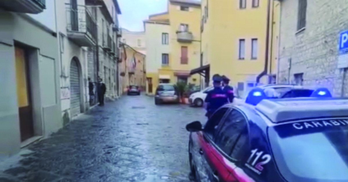 https://www.quotidianodelsud.it/wp-content/uploads/2026/08/potenza-carabinieri-in-via-rosica.jpg