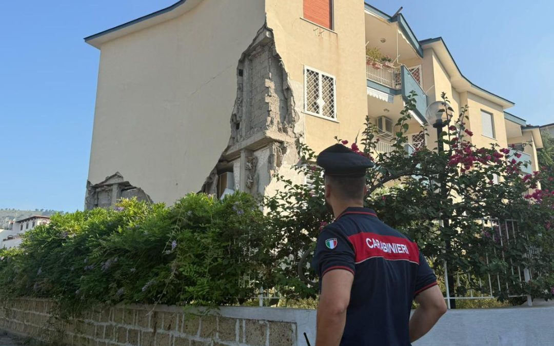 Campi Flegrei, prosegue lo sciame sismico: altre 5 scosse stamattina