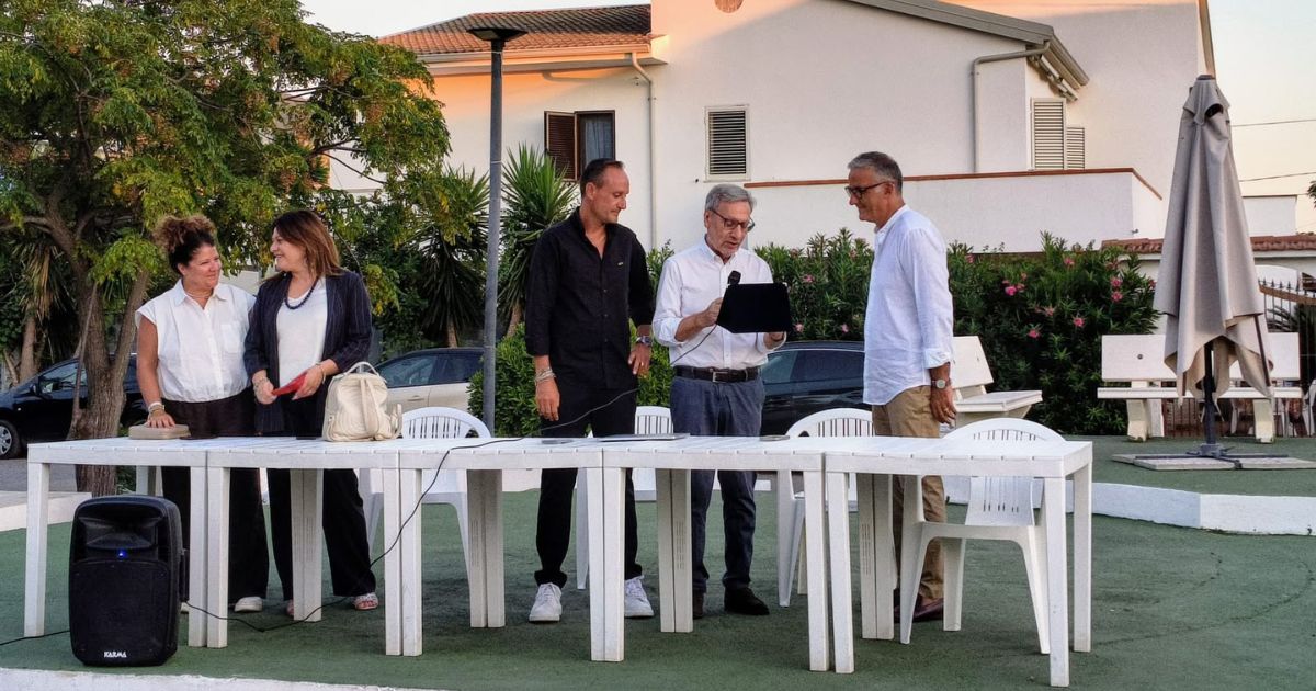 https://www.quotidianodelsud.it/wp-content/uploads/2026/08/premio-amici-di-calabaia.jpg