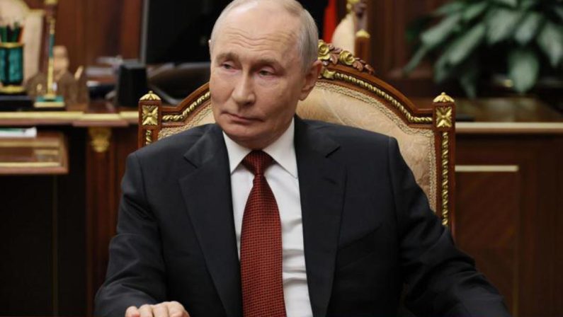 Ucraina-Russia, il nuovo piano di Putin: operazioni di terra contro Kiev e Chernihiv