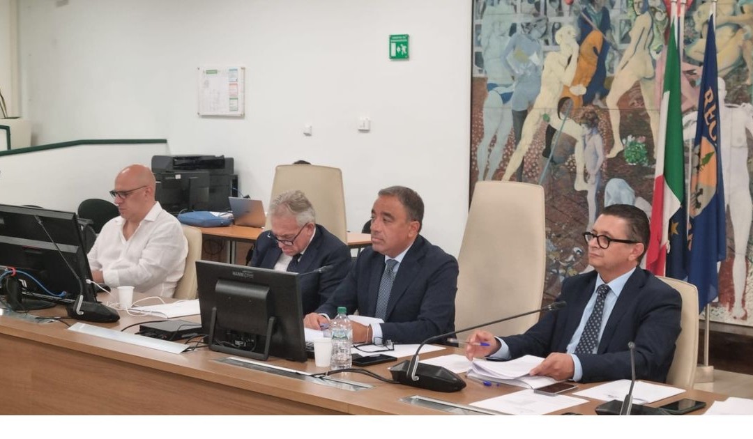 Un momento della seduta di Commissione