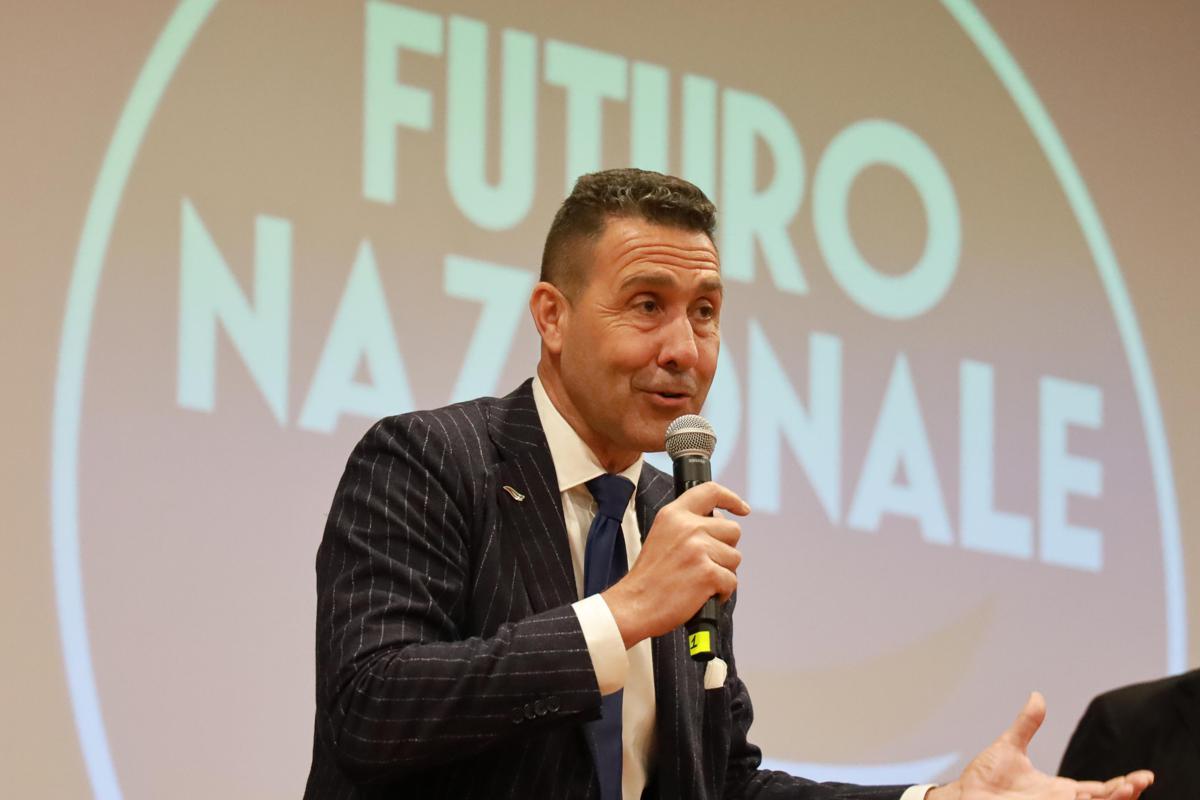 https://www.quotidianodelsud.it/wp-content/uploads/2026/08/roberto-vannacci.jpeg