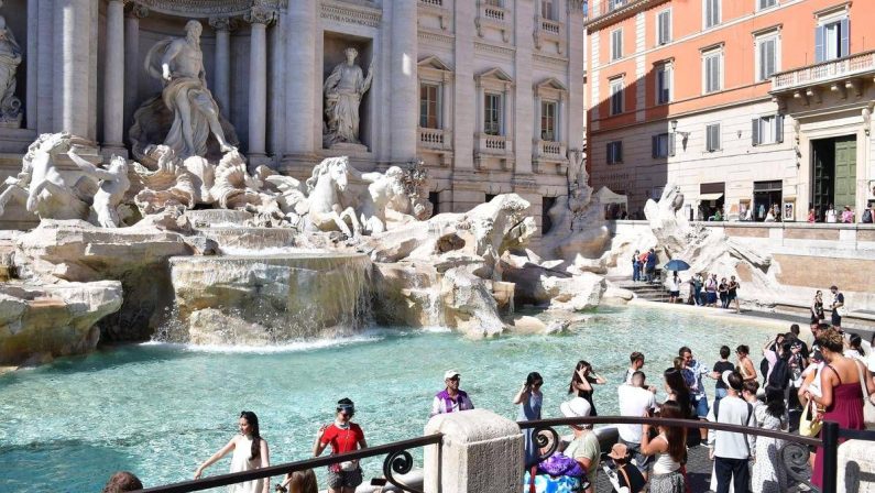 Turismo, in Italia estate 2026 da record: a luglio presenze stranieri +6%