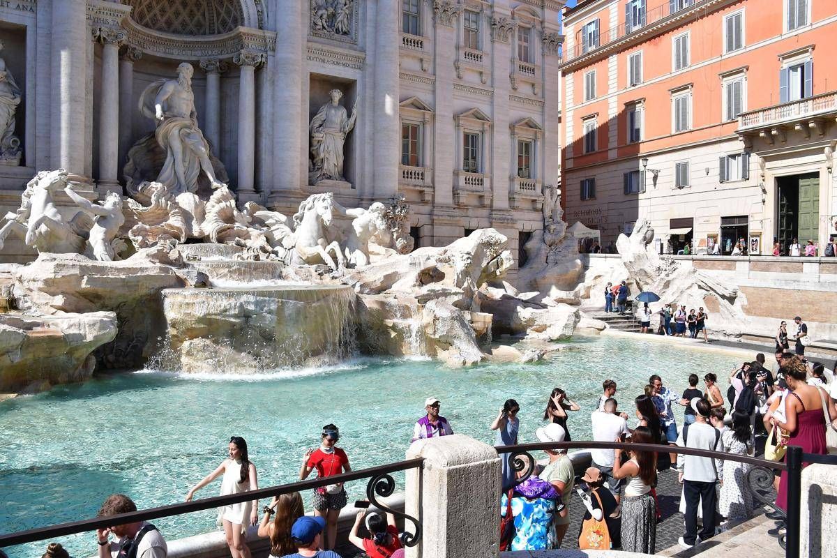 https://www.quotidianodelsud.it/wp-content/uploads/2026/08/roma-fontana-trevi-ipa.jpeg