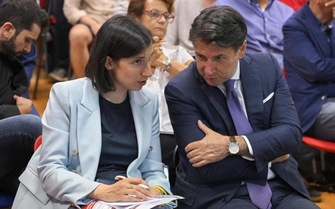 Ucraina, Pd risponde a Conte: “Sciogliere nodi con le primarie? Grave errore, serve sintesi tra i partiti”