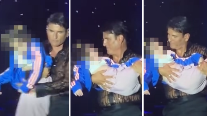 Sal Da Vinci nella bufera, abbraccia e bacia una bambina disabile durante il concerto: è polemica