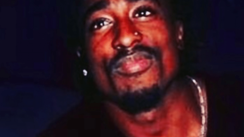 Tupac Shakur, il processo 30 anni dopo la sua morte. Il racconto della sparatoria: “È scoppiato l’inferno”