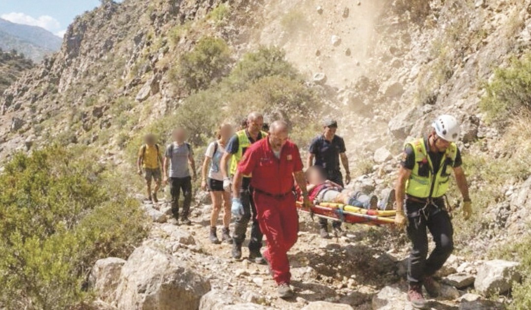 Roghudi, massi nelle gole del Furria, sedicenne gravemente ferita