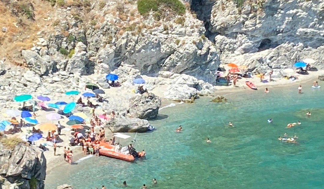 I soccorsi in azione a Torrazzo di Stalettì