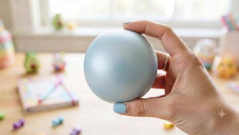 Francia, squishy esplode: ustionato in viso bambino di 8 anni