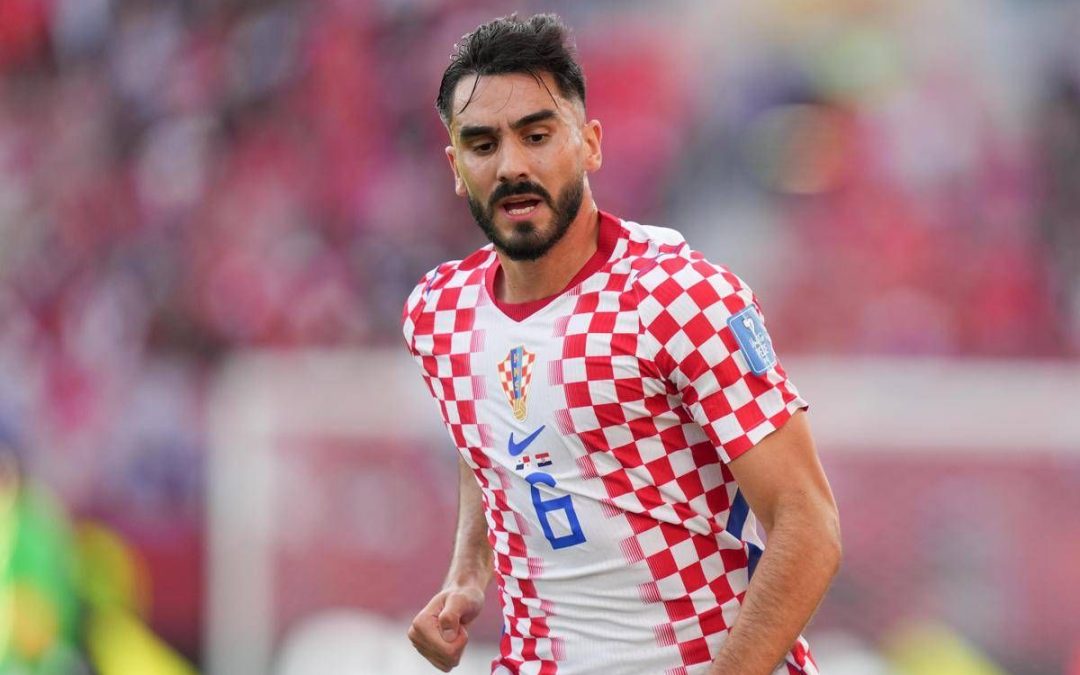 Colpo in difesa per la Lazio, è fatta per Sutalo dall’Ajax