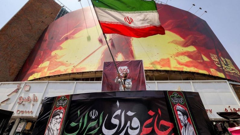Iran, Teheran prepara escalation con Usa: più ruolo Pasdaran e milizie, il piano segreto