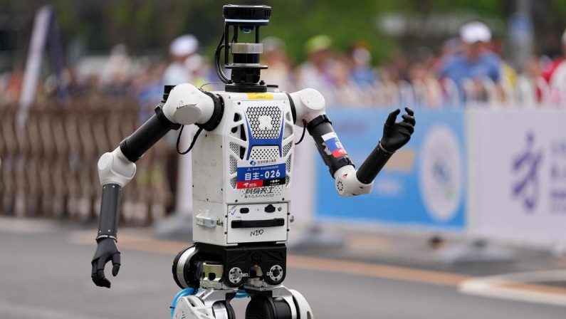 Arriva il robot… più veloce di Bolt: il record assurdo nei 100 metri