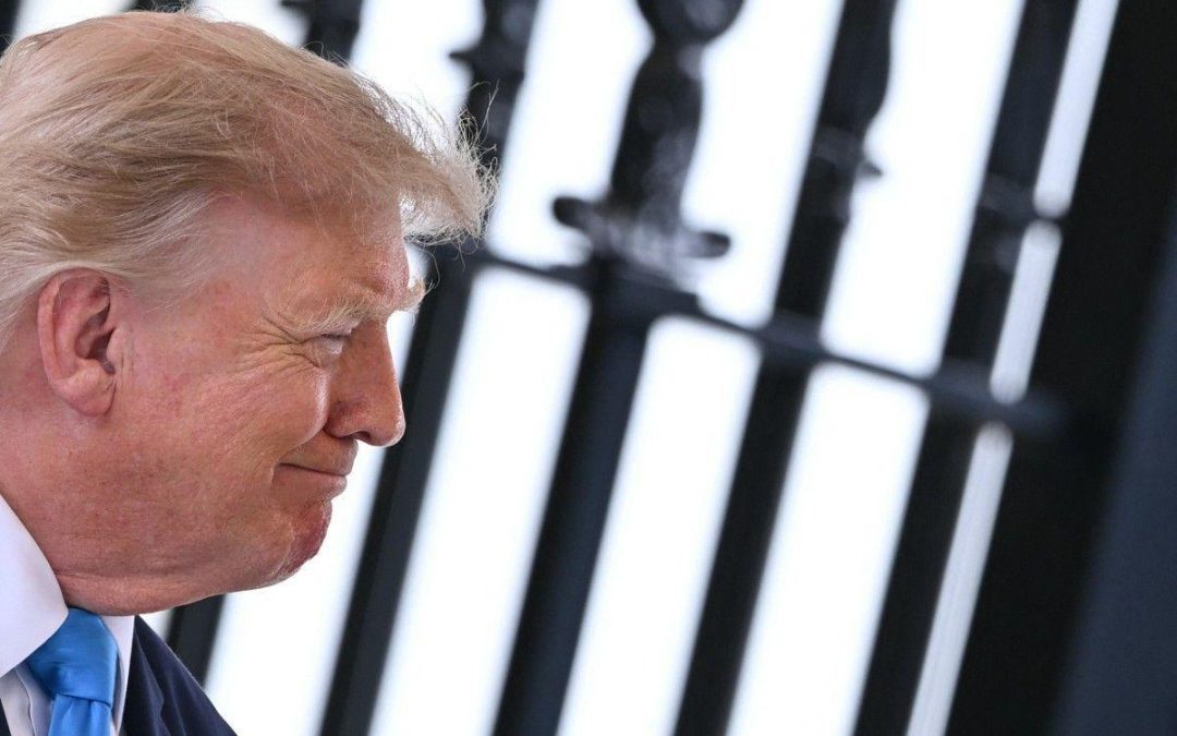 Iran, Trump sospende gli attacchi: “Ma si arrivi subito a un accordo”