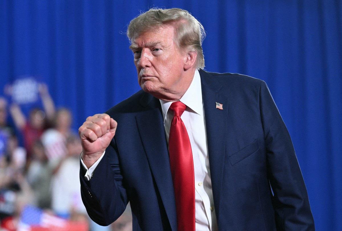 https://www.quotidianodelsud.it/wp-content/uploads/2026/08/trump-mano92-afp.jpeg