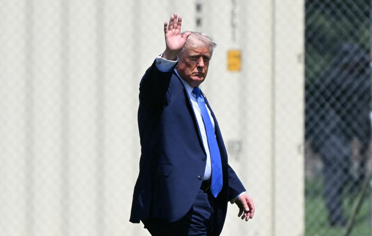 https://www.quotidianodelsud.it/wp-content/uploads/2026/08/trump-saluto-afp-0508.jpeg