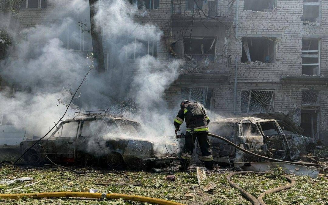 Ucraina, nuovi raid su Kiev e Zaporizhzhia. Zelensky: “Russia ha utilizzato missili balistici nordcoreani”