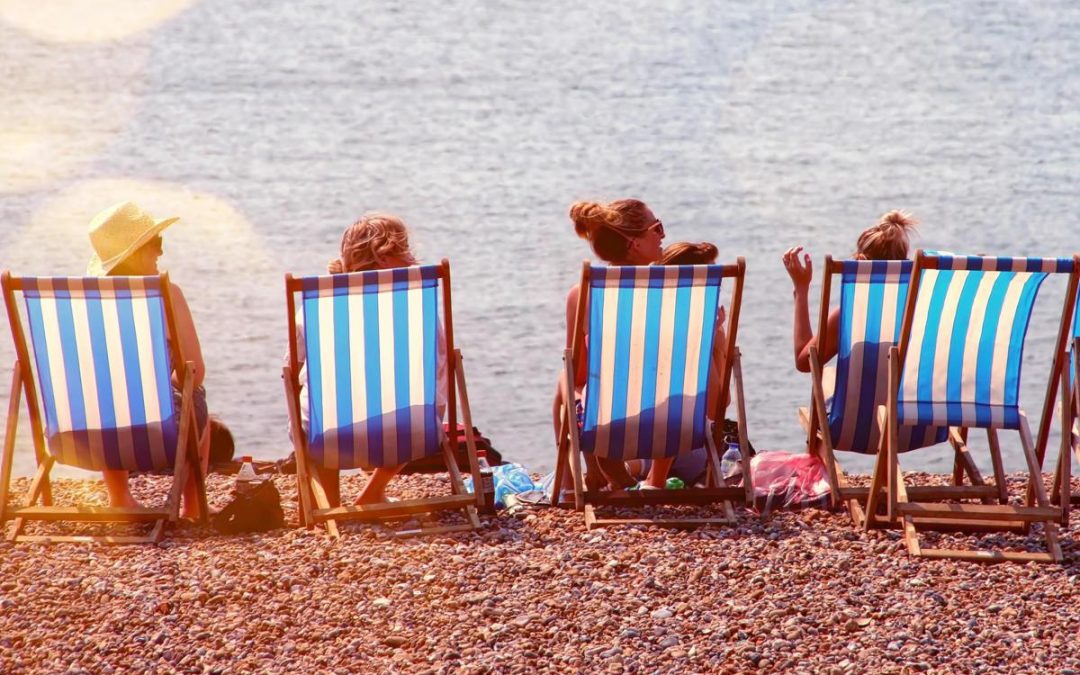 Dalle bollette alle vacanze, dal carburante al gelato: quanto ci costa agosto 2026