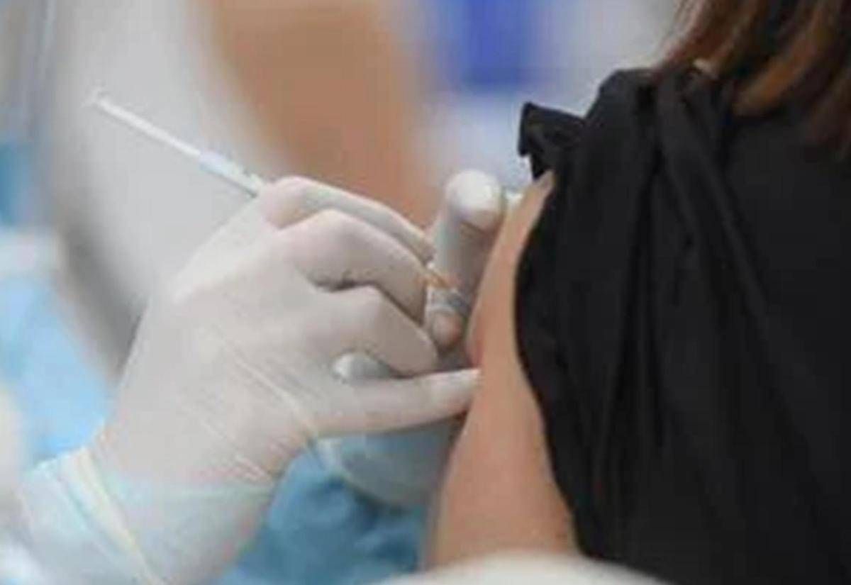 https://www.quotidianodelsud.it/wp-content/uploads/2026/08/vaccinazione-vaccini-covid-siringa-fg-ipa-rit.jpeg