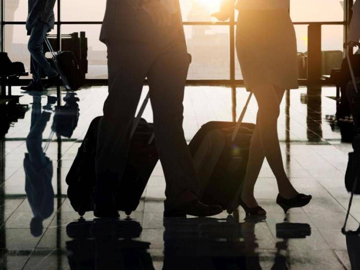 https://www.quotidianodelsud.it/wp-content/uploads/2026/08/valigie-aeroporto-123rf-free.jpeg