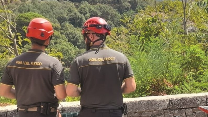 Caccia al velivolo disperso nel Cosentino con due avvocati a bordo