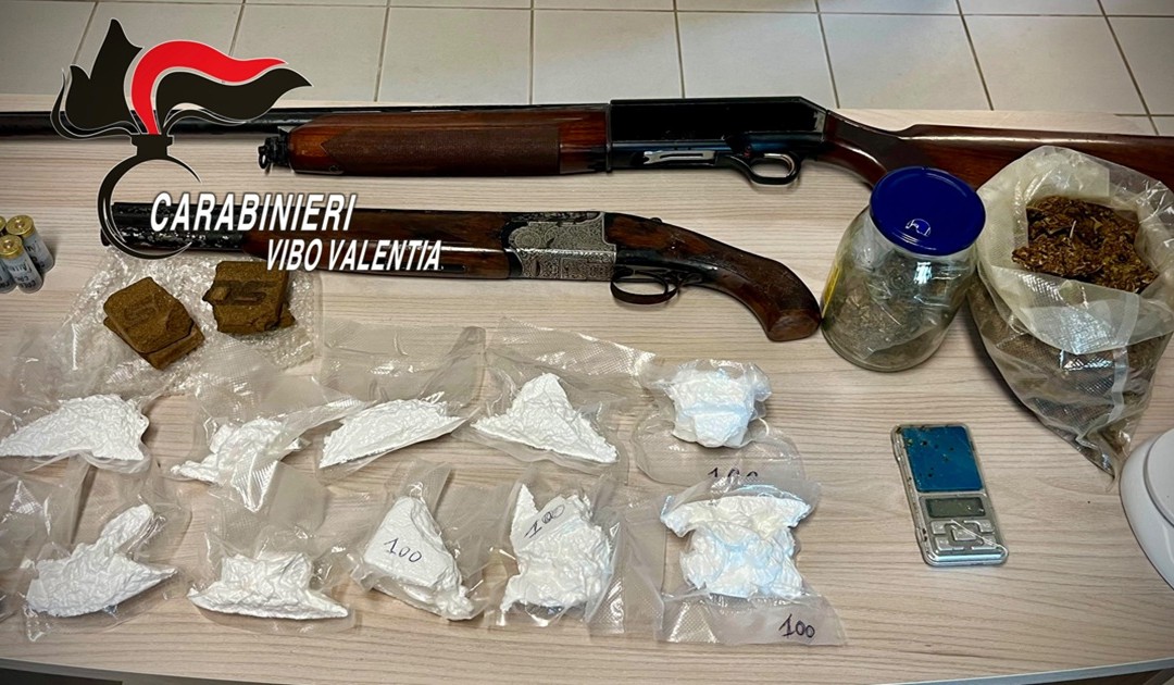 I fucili sequestrati dai carabinieri
