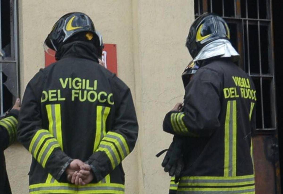 https://www.quotidianodelsud.it/wp-content/uploads/2026/08/vigili-fuoco-ftg.jpeg