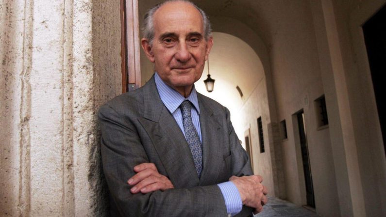 Morto il marchese Vittorio Frescobaldi, il signore del vino toscano aveva 97 anni