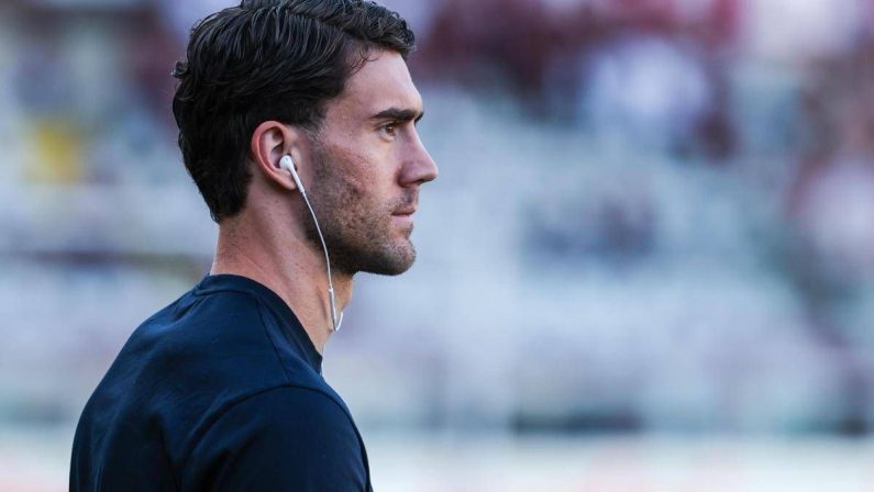 Vlahovic verso il Besiktas: “Iniziate le trattative per il trasferimento”