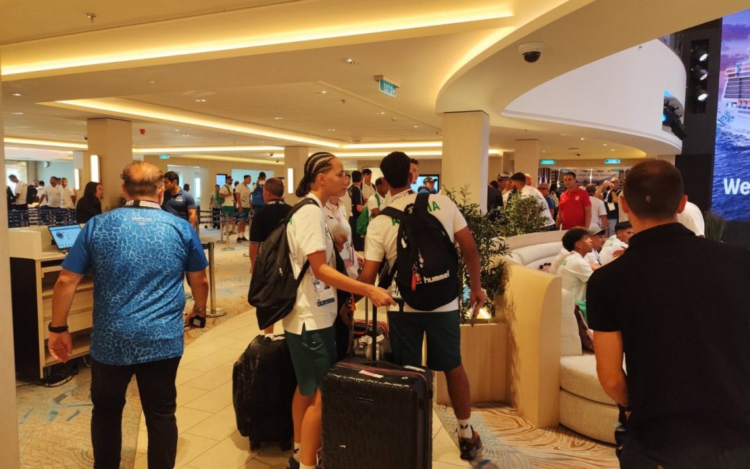 Giochi del Mediterraneo, porte aperte sulla Aroya: la nave da crociera trasformata in villaggio degli atleti / Fotogallery e Video