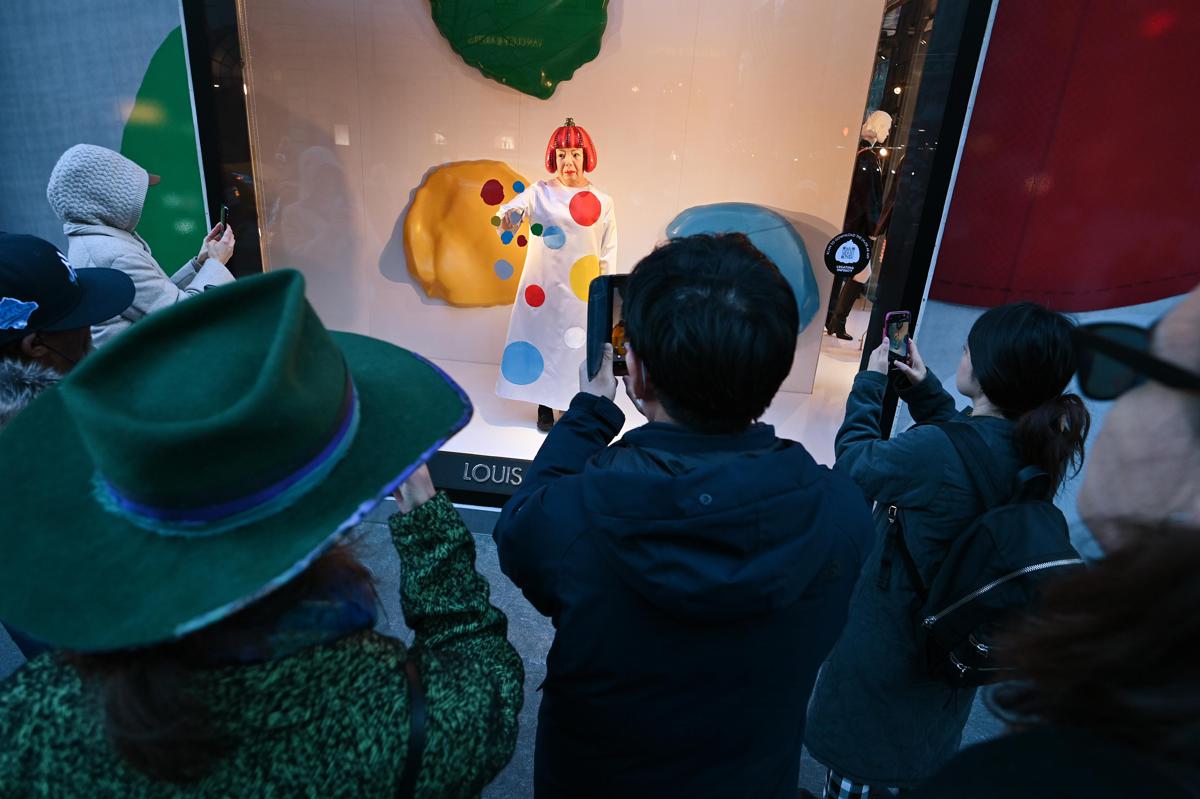 https://www.quotidianodelsud.it/wp-content/uploads/2026/08/yayoi-kusama.jpeg