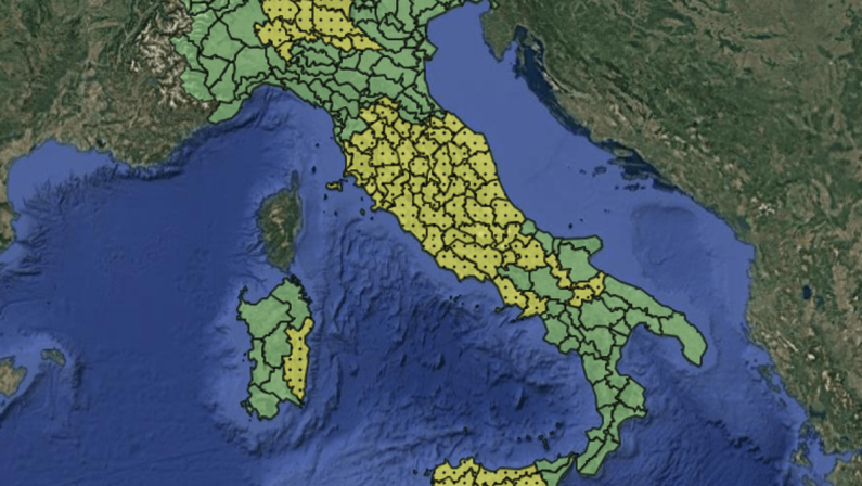 Maltempo, allerta meteo gialla per temporali venerdì 18 settembre: le 12 regioni a rischio