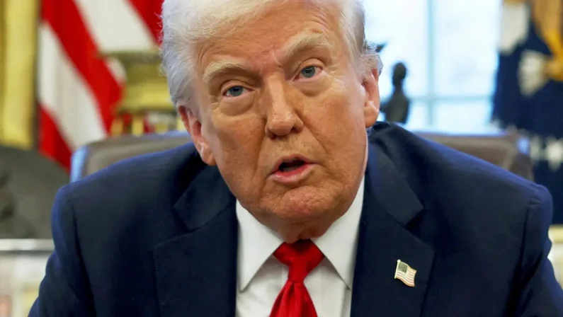 Trump esclude l’uso di armi nucleari contro l’Iran “Non c’è motivo di farlo”