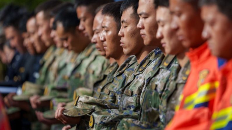 In Cina le commemorazioni per le vittime della colata di fango nello Xizang