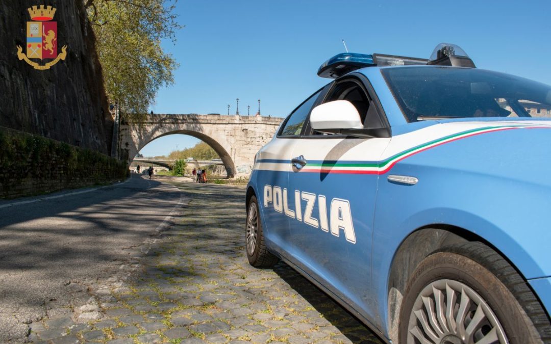 Accoltella ex moglie a Roma e fugge, fermato dopo 7 ore di ricerche