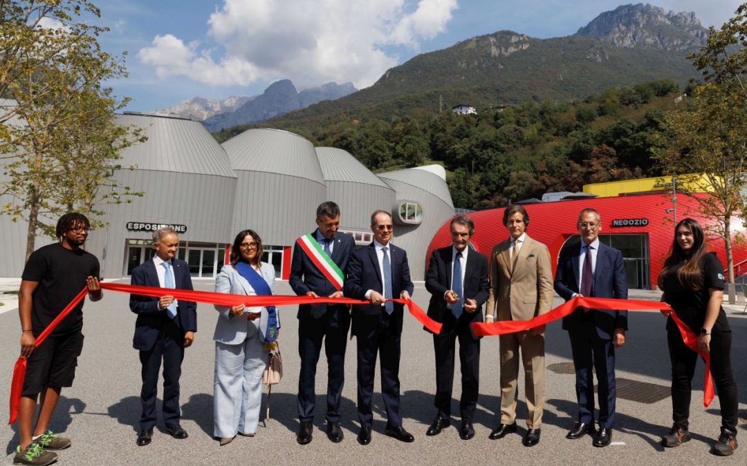 Moto Guzzi rinasce a Mandello, presentato il nuovo stabilimento e museo