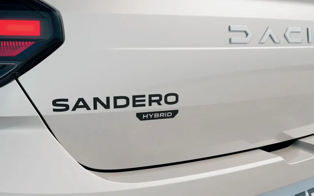 Dacia ha aperto gli ordini per Sandero Streetway Full Hybrid 155
