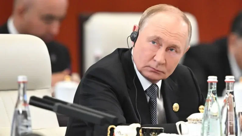 Russia, Putin sente Trump “Mosca non ha piani aggressivi contro l’Europa”
